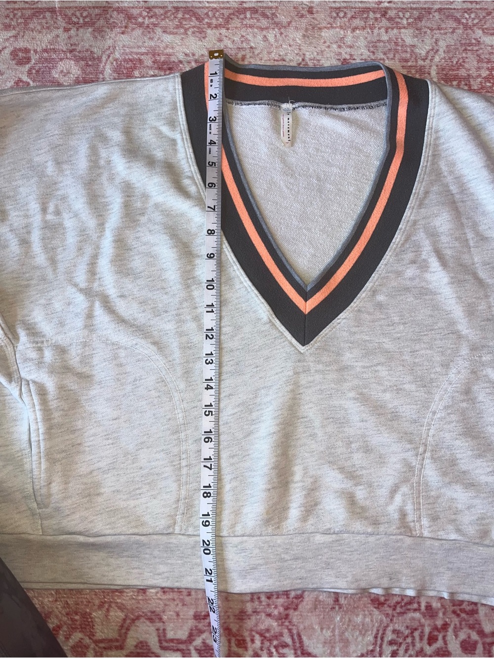 FP Movement by Free People Gray V-Neck Cropped Pullover with Gray and Coral Trim - Picture 5 of 13